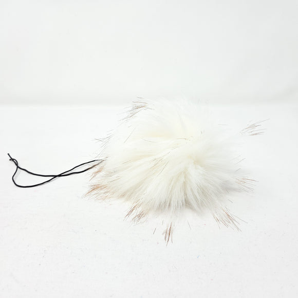 Arctic White 3.0 - Faux Fur Pom Poms