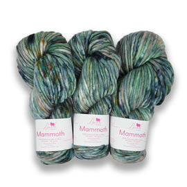 Baah Yarn Mammoth - Green is the Color