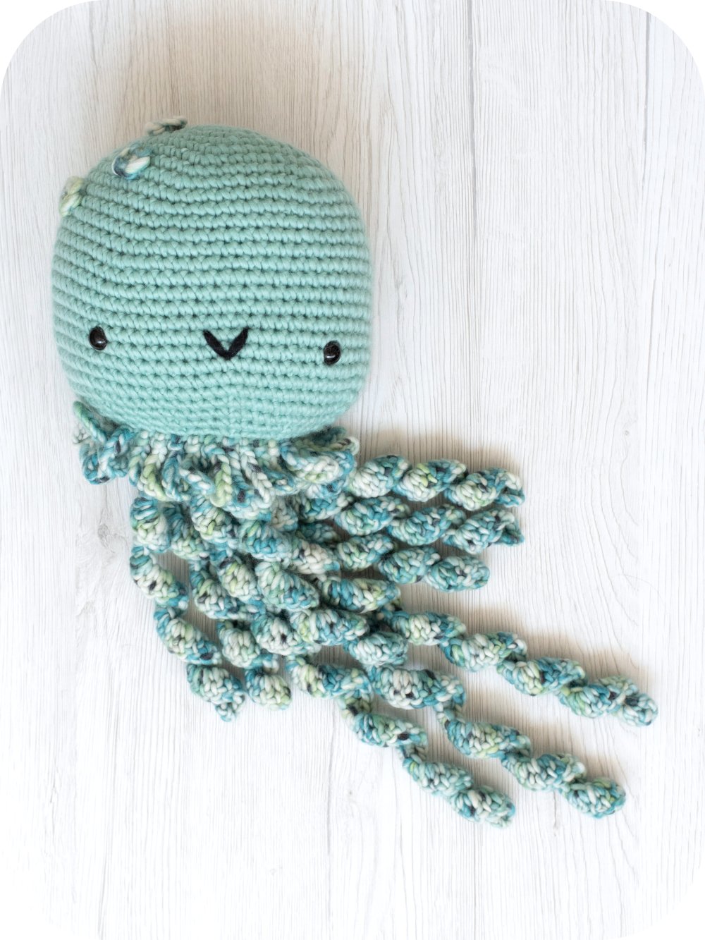 DHG | Amigurumi Crochet Kit | Jellyfish