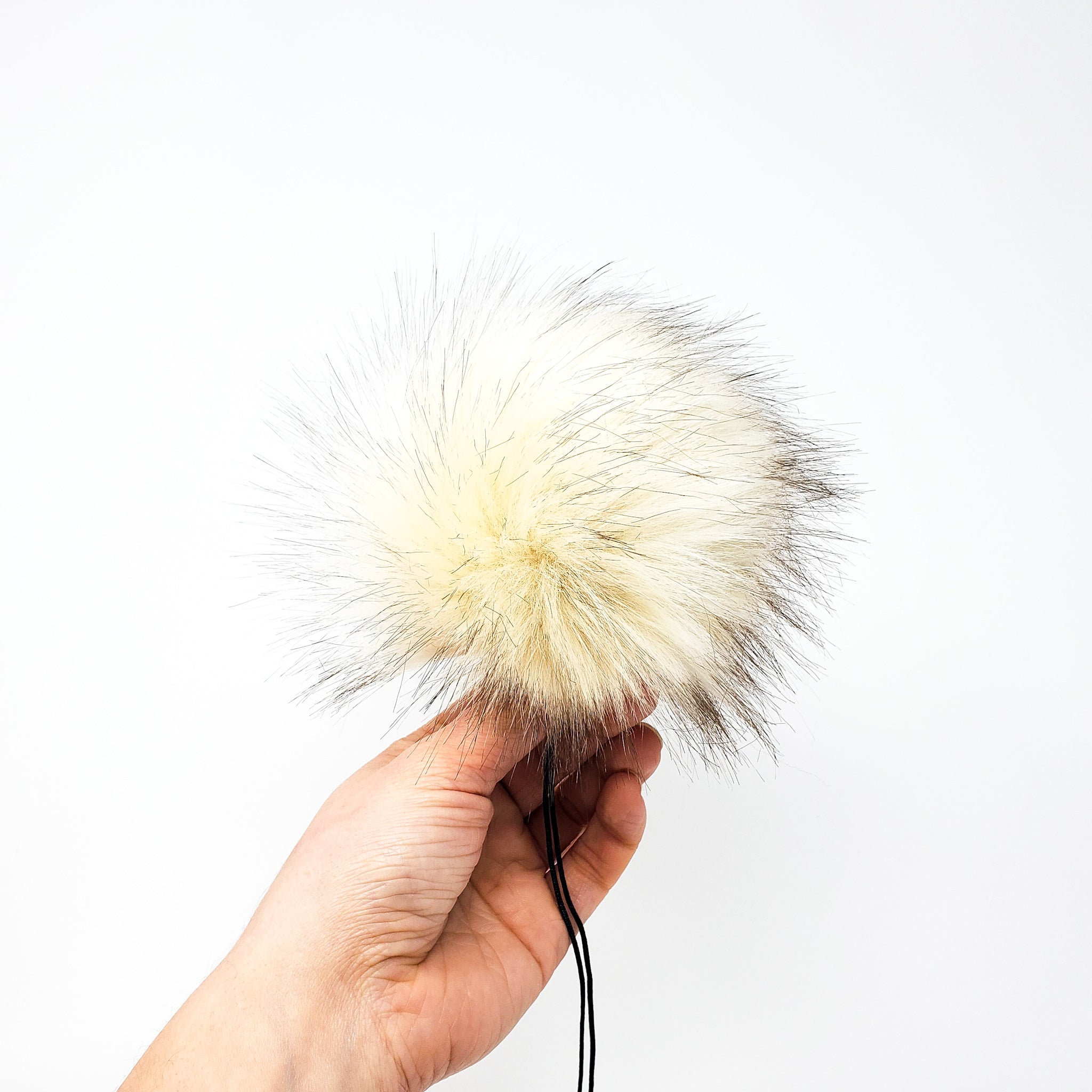 Linen Faux Fur Pom Poms