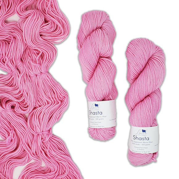 Baah Yarn Shasta - Pink Nail Polish