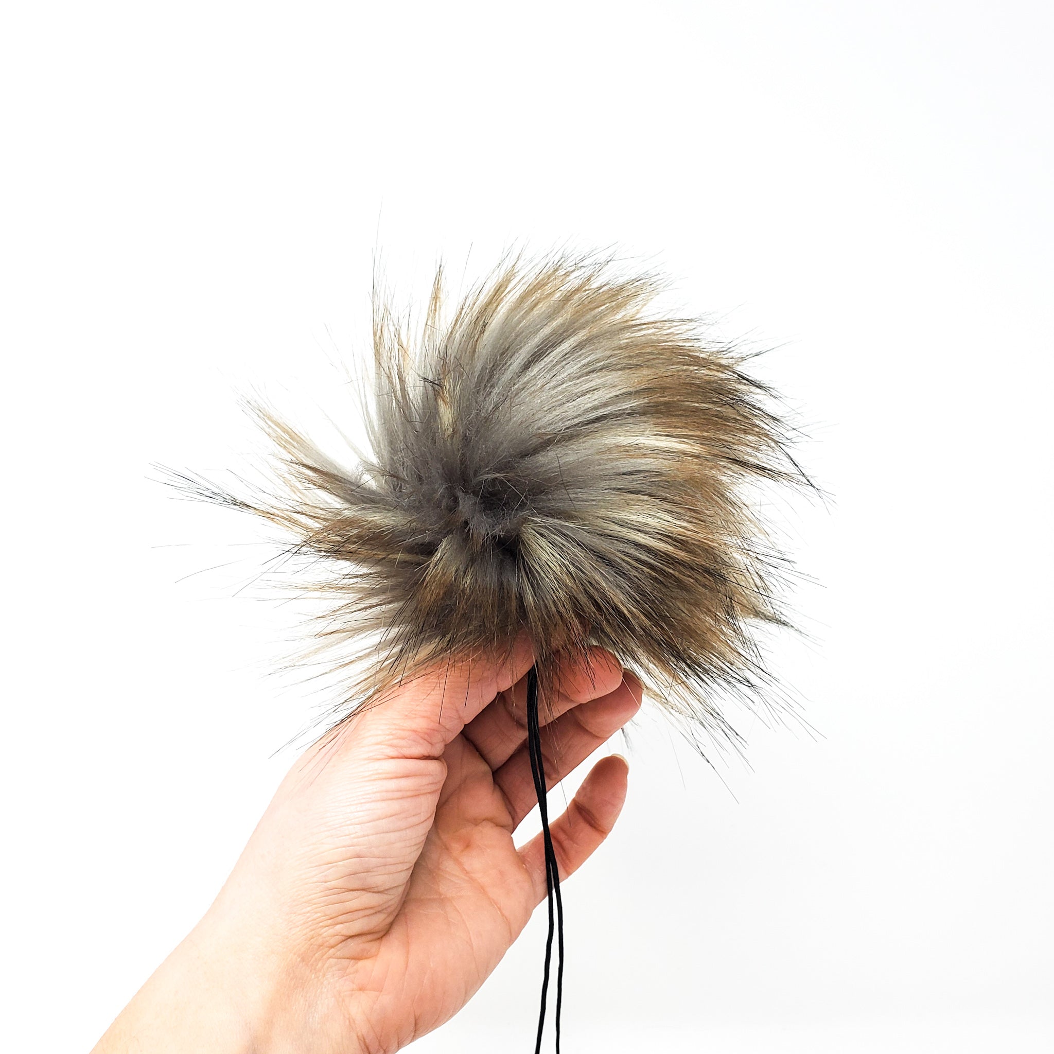 Plume Faux Fur Pom Poms